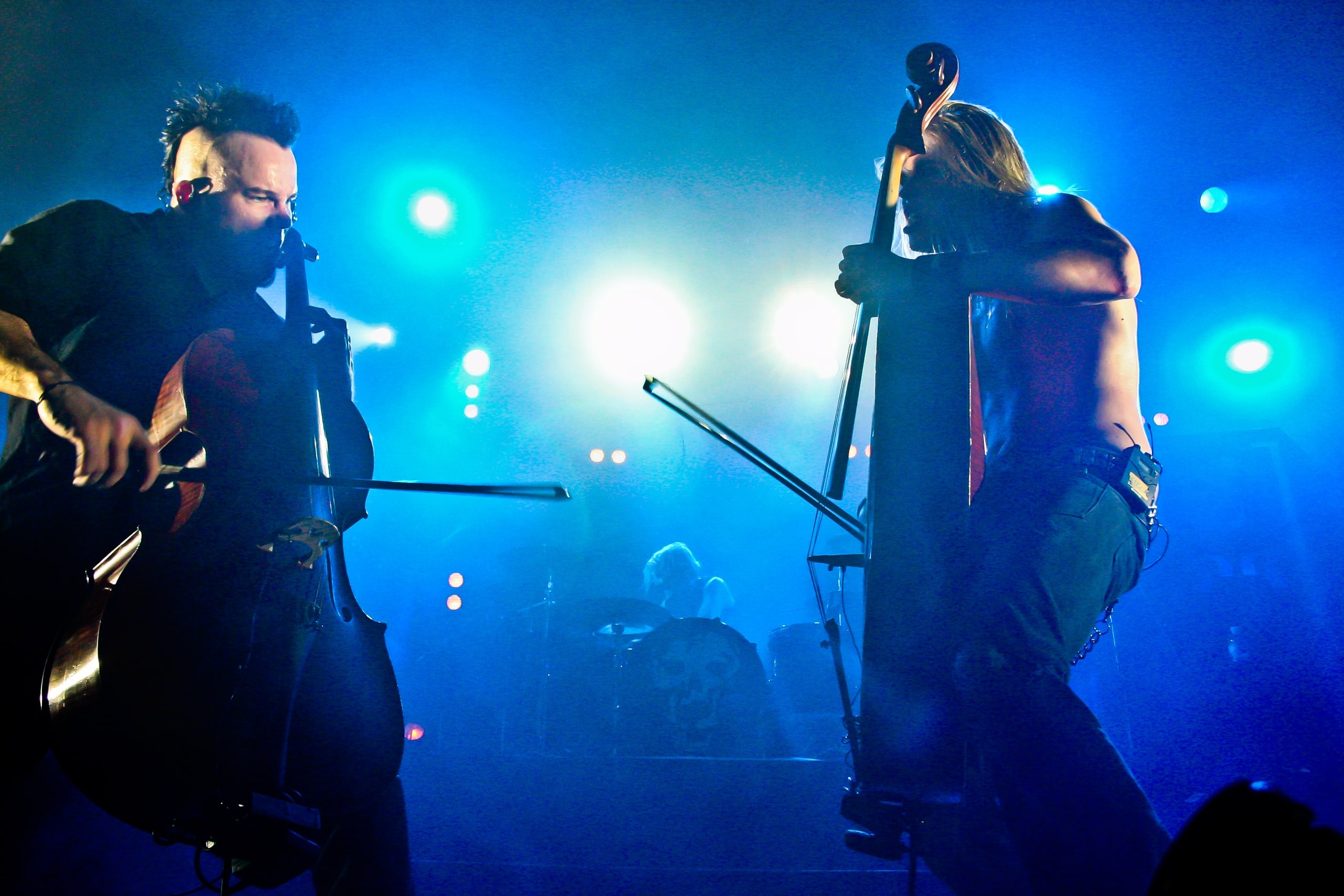 LIAMUD Apocalyptica Elysee Montmarte 20051125 6480