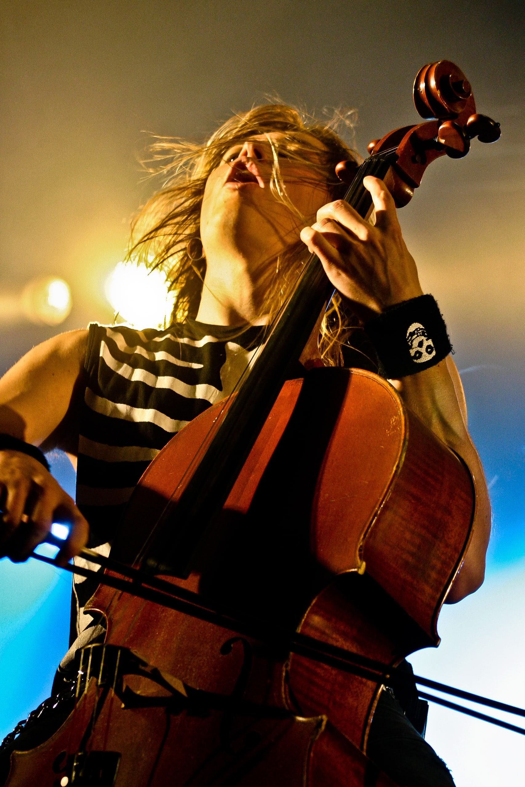 LIAMUD Apocalyptica Rotonde Hirson 20050521 3811